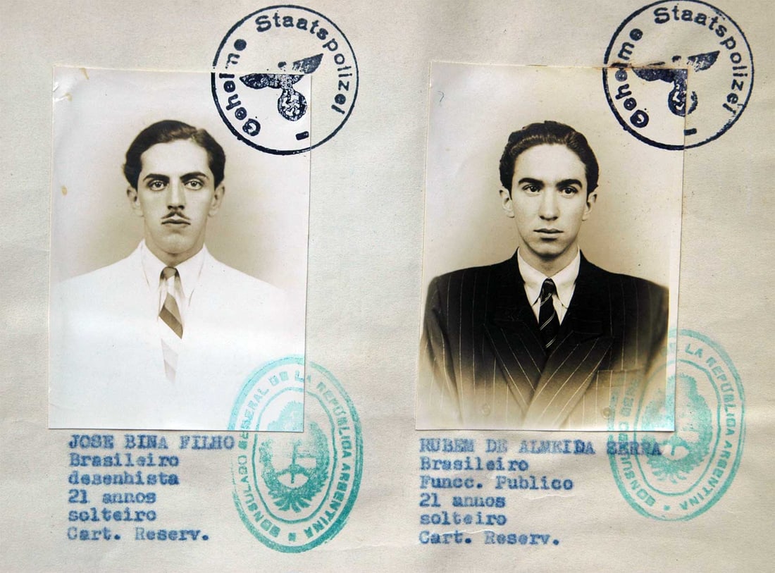 RARE JEWISH WWII 1939 VISA IMMIGRATION DOCUMENT TO ARGENTINA FROM WARSAW JEWISH COMMUNITY: No Reserve! Limited-Time Price Reduction! RARE JEWISH WWII 1939 VISA IMMIGRATION DOCUMENT TO ARGENTINA FROM WARSAW JEWISH COMMUNITY Presented is a rare Jewish WWII-era visa immigration document connec