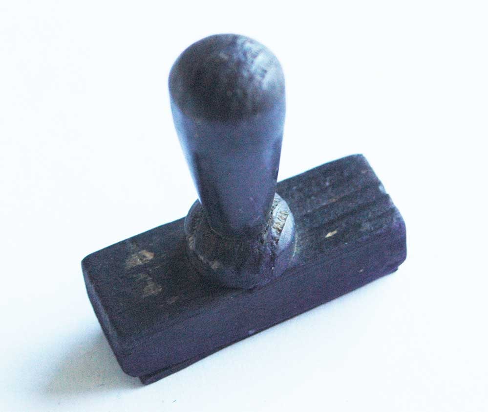 RARE SOVIET OGPU RUBBER STAMP, 1933-1937 KGB PREDECESSOR HISTORICAL ARTIFACT: No Reserve! Limited-Time Price Reduction! RARE SOVIET OGPU RUBBER STAMP, 1933-1937 KGB PREDECESSOR HISTORICAL ARTIFACT Presented is a rare Soviet OGPU rubber stamp dating to approximately 1933-1937, r