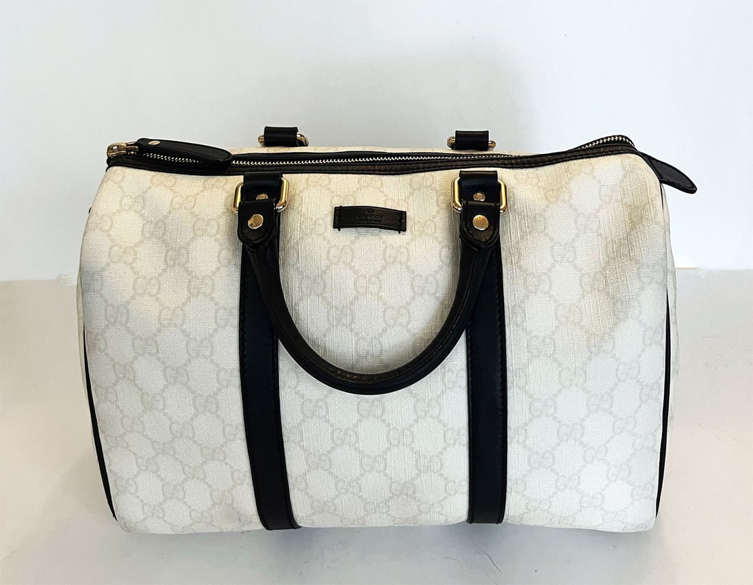 GUCCI GG TOP HANDLE HANDBAG: PRE-OWNED GUCCI MEDIUM JOY BOSTON BAG WHITE GG COATED CANVAS with BLACK LEATHER TRIM, MODEL NUMBER 193603, CODE 203998 Gucci Joy Boston bag crafted from white GG canvas with black leather trim, top ha