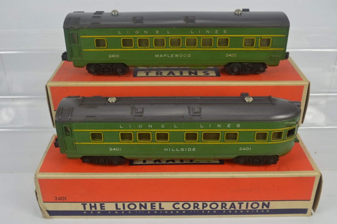 Lionel 2400 and 2401 Passenger Cars-OB (1 of 8)