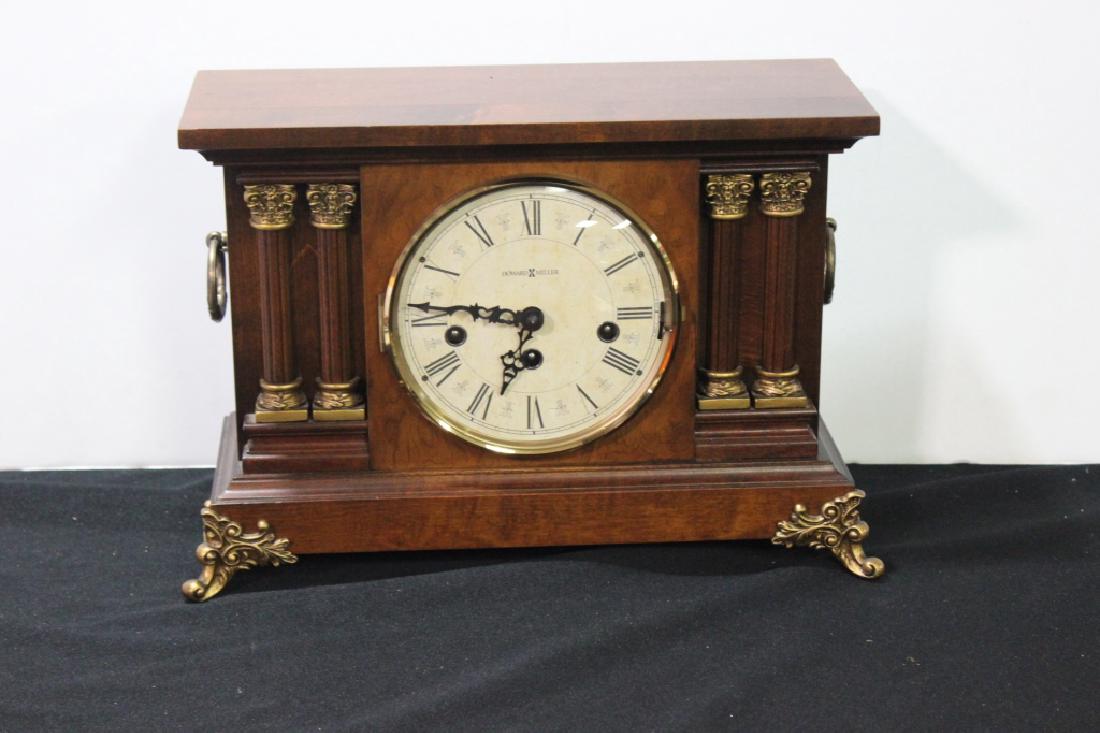 Howard Miller Mantle Clock w Key (1 of 7)