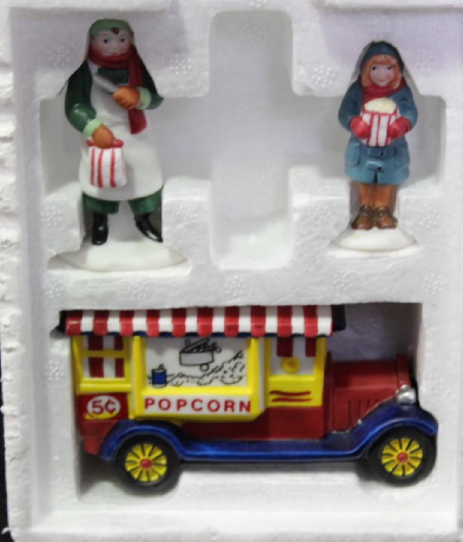 Dept 56 X-Mas In The City - Popcorn Vendor (1 of 2)