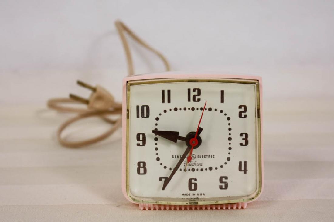 General Electric Telechron Vintage: Pink wired alarm cloc. 3.25 H x 3.25 W x 2.5 D inches. Working condition. #vintageclock #alarmclock #generalelectic #GE