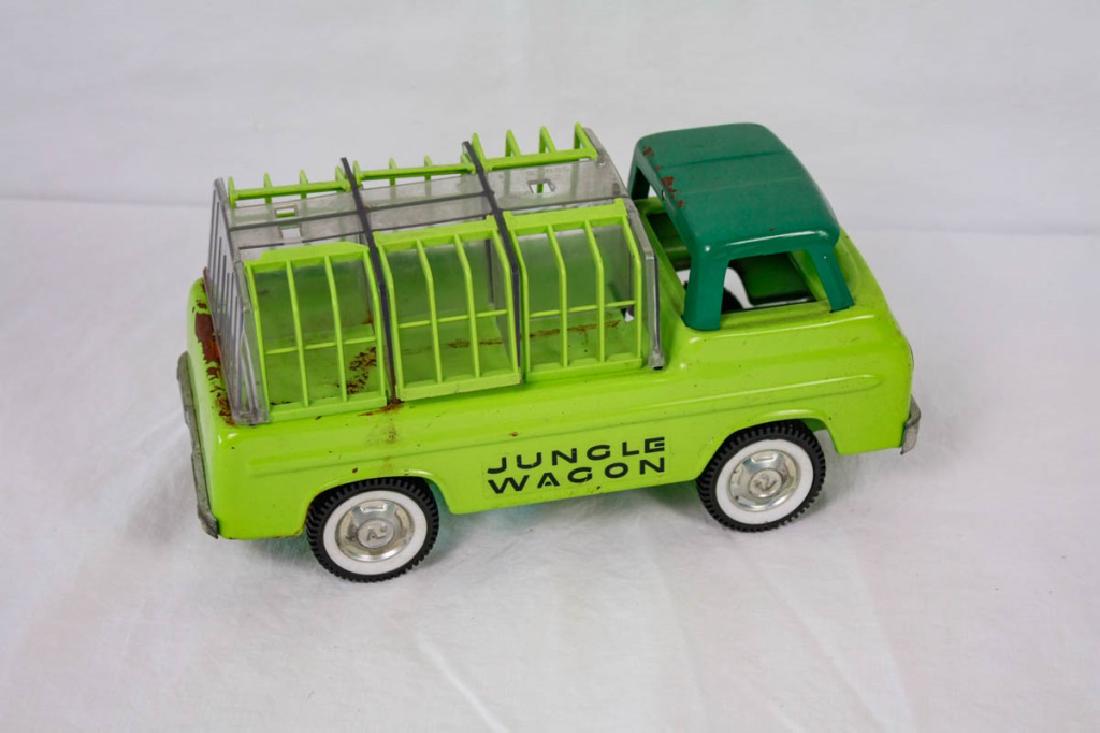Nylint Jungle Wagon: 5.5h x 11w x 5d inches. Has some chipping and rust. #Nylint #JungleWagon #VintageToys
