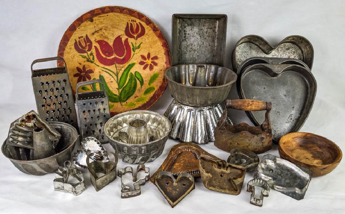Vintage Metal & Wood Kitchen Items (1 of 7)