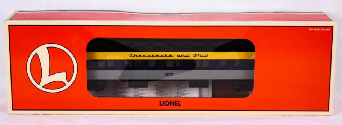 Chesapeake & Ohio Heavyweight Sleeper Car 19089: 2572. 6-19089, 1996. Injection-molded plastic body, metal frame and grab irons, detailed underframe, flexible diaphragms, spring-loaded opening doors, illuminated interior with silhouette windows,Pull