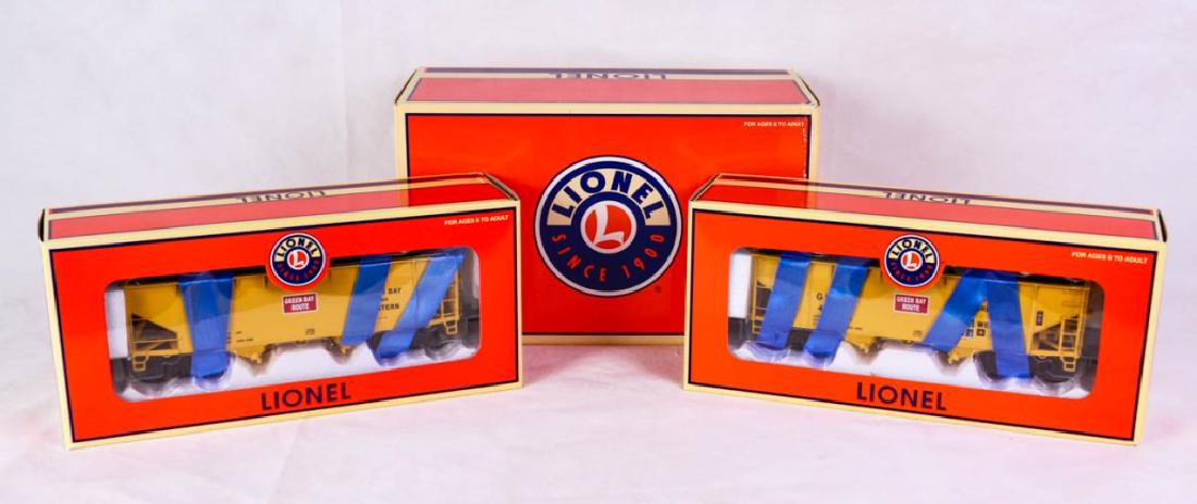 Lionel 11856 Green Bay & Western Offset Hoppers: 6-11856, 2004 (consists of 6-17053 & 6-17054). Green Bay & Western Offset Hopper #419 & Green Bay & Western Offset Hopper #420. Die-cast metal body and frame, opening bottom hatches, hidden uncoupling