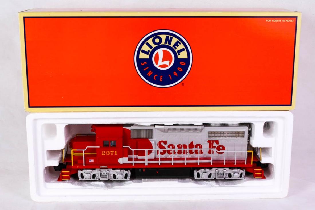 Lionel 28853 Santa Fe GP-38 Diesel Locomotive: 6-28853, 2004. Diesel horn, dual maintenance free can motors, operating headlights, die-cast trucks. Mint in box. #Lionel