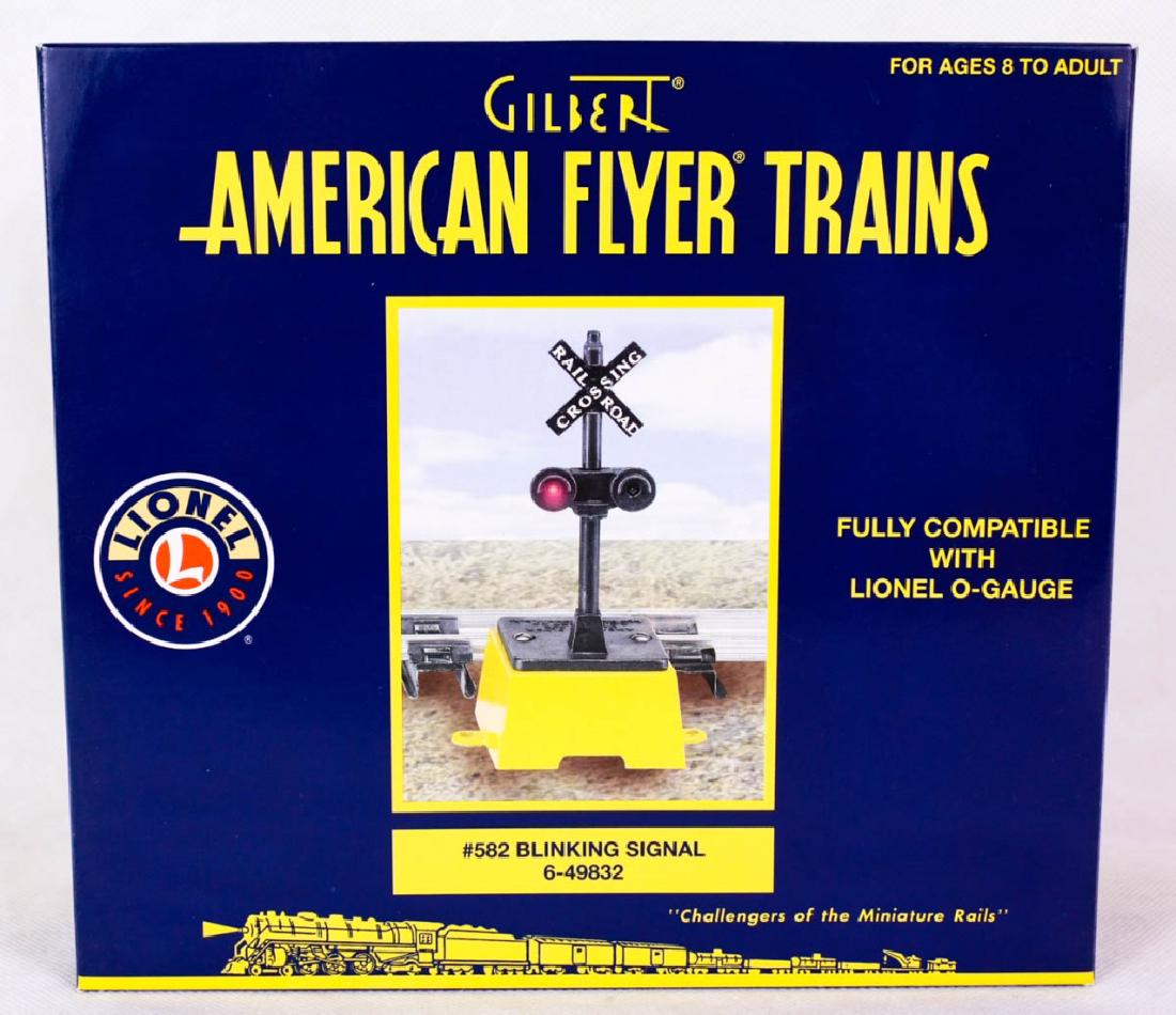 Gilbert American Flyer #582 Blinking Signal 49832: 6-49832, 2008. Lights flash when train passes, metal construction. Mint in box. #Gilbert #AmericanFlyer #Lionel