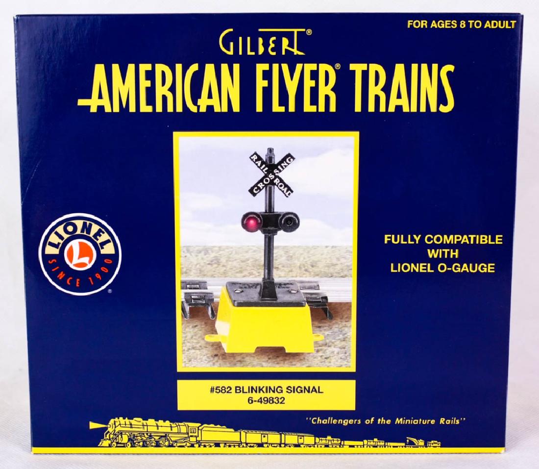 Gilbert American Flyer #582 Blinking Signal 49832: 6-49832, 2008. Lights flash when train passes, metal construction. Mint in box. #Gilbert #AmericanFlyer #Lionel