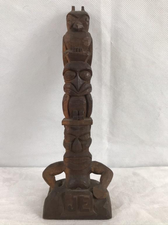 Walnut Vintage Carved Totem, Bob Foulkes May 1947: Wood Carved, "JE" on front of totem. 9h inches. By B. Foulkes, May 1947.