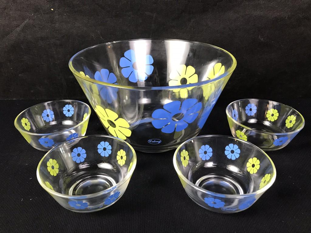 1970's Colony Flower Power Salad Set (1 of 2)