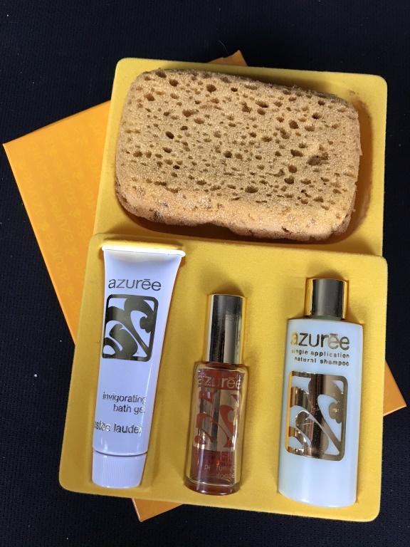 Este Lauder Azuree Gift Box Bath Set, Vintage (1 of 3)