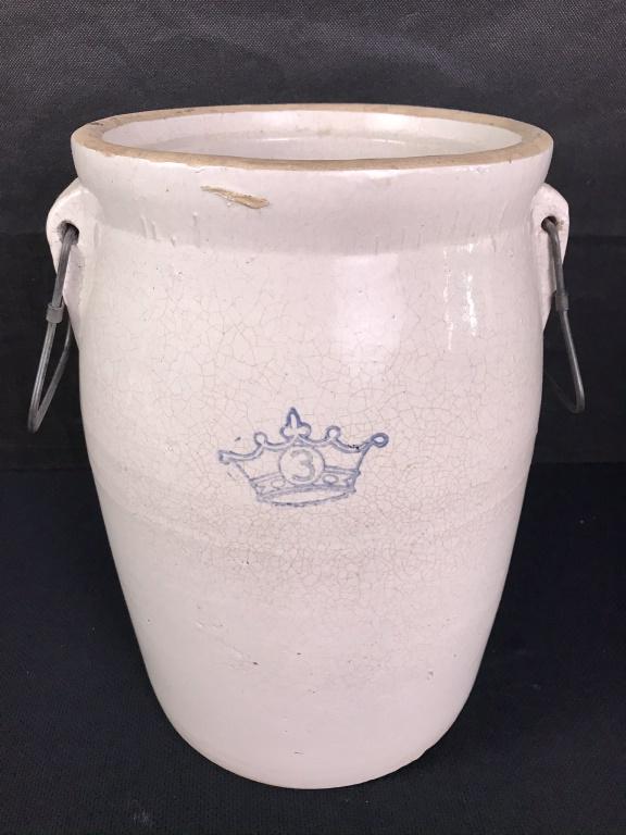 3 Gallon Robinson Ransbottom Crown Crock (1 of 3)