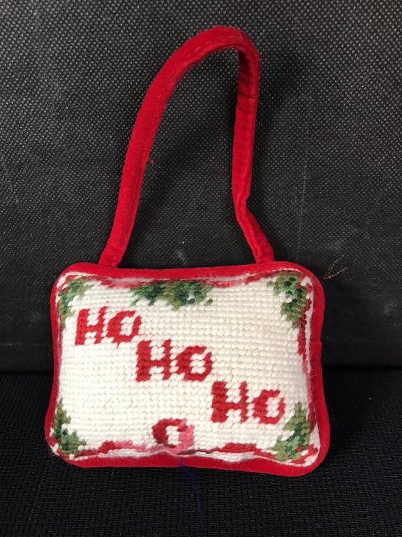 Door Hanger: Ho Ho Ho. 7h x 4.5w inches.