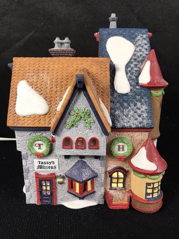 Tassy's Mittens & Hassel's Woolies, North Pole: #56227 in box