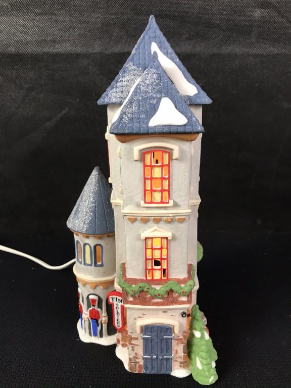 Tin Soldier Shop, North Pole Series: #56383 in Box.
