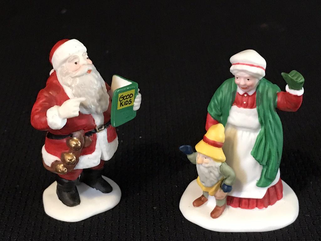 Santa & Mrs. Claus, North Pole Series: #56090 In Package/Box.