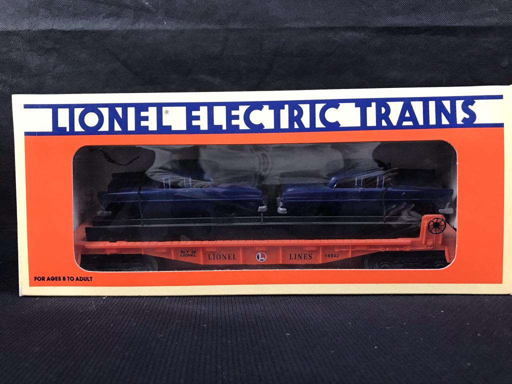 Lionel Flat Car w/Two Autos (1 of 3)