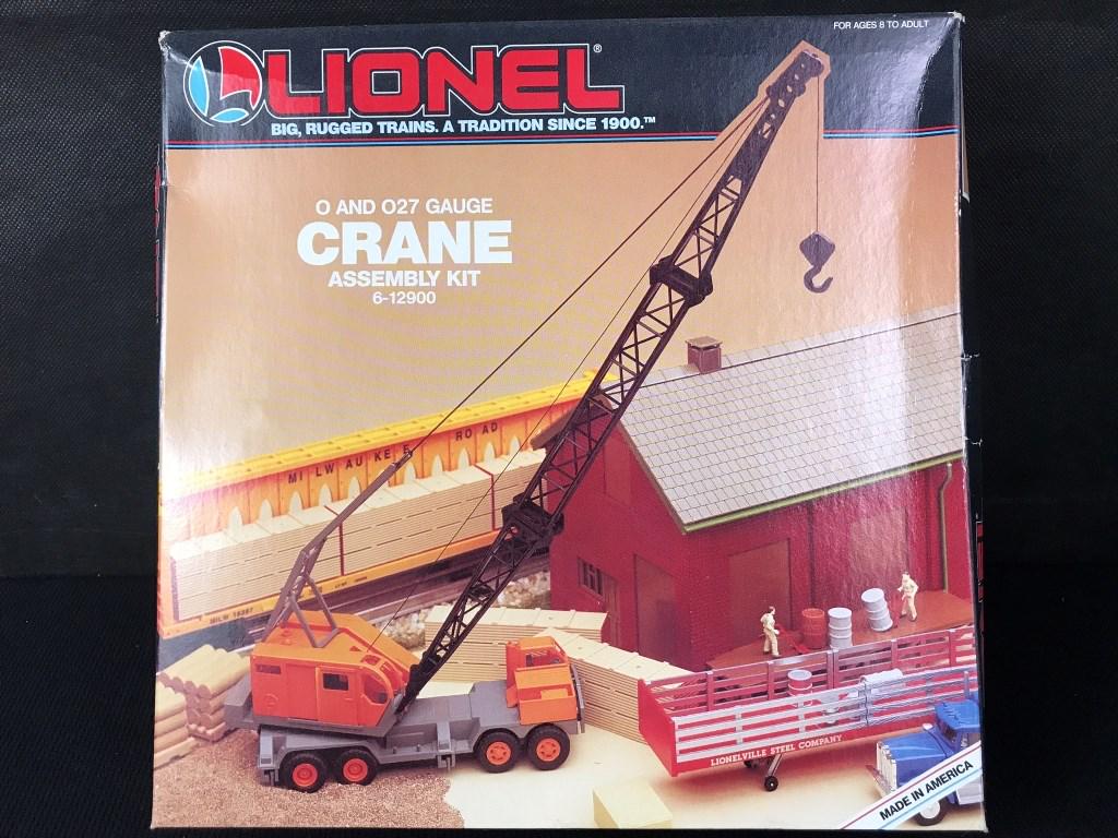 Lionel Crane Assembly Kit: 12900 Orange Cab and trim with Black Boom