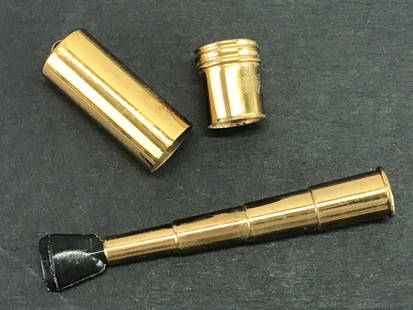 1940's-50's Telescoping Cigarette Holder: With storage tube made of brass. 3.5" long, tube 1.25" long.