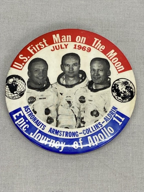 US First Man on the Moon Button (1 of 3)