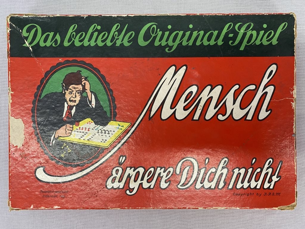 Vintage 1940's German Mensch: Vtg 1940's German Mensch Man Do Not Be Angry Board Game in Original Box missing 2 playing pieces with some substitute pieces.