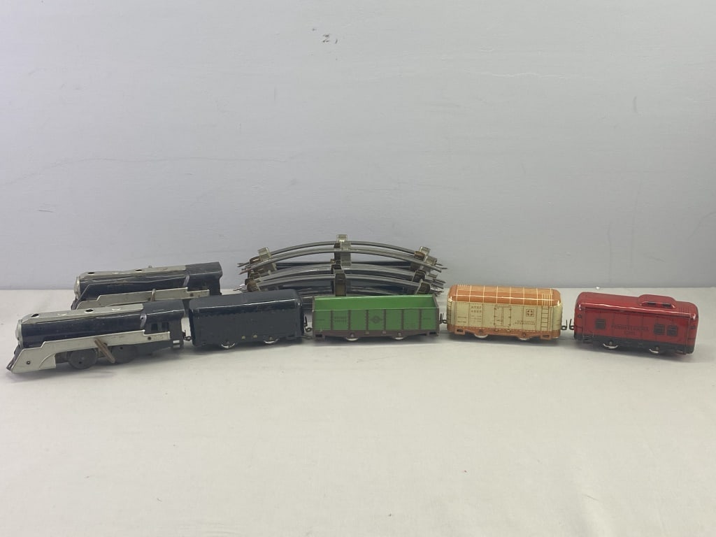 Hafner Vintage Train Set with Track (1 of 8)