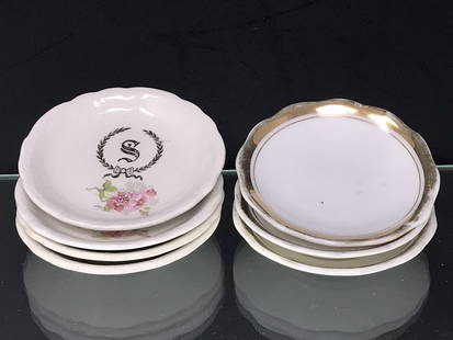 Vintage Butter Pats, 4 Sheraton Hotel, 3 Plain: 4 Vintage Sheraton Hotel Butter Pats and 3 gold rim hotel butter pats. Apx. 3 1/8" d. 8oz.