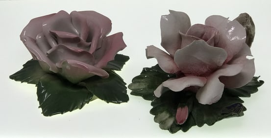 2 Nuovo Capodimonte Pink Roses