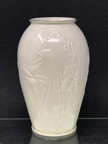 Lenox Iris Decorated Large Vase, 24K Gold Trim