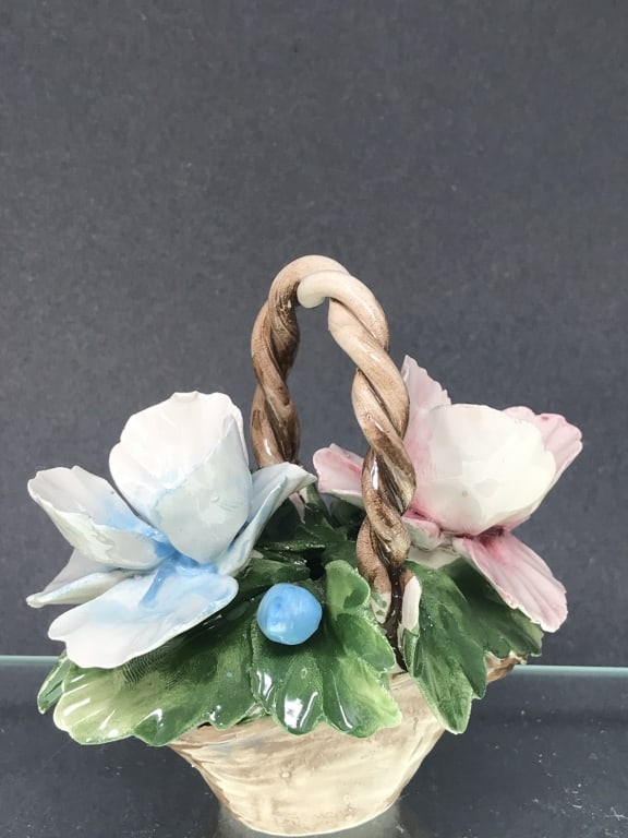 Capodomonte Flowers in Basket: Capodomonte Flowers in Basket. Label Marked Nuvoa Capodomonte. 3.75"h x 4"w x 3"d. 5 oz.
