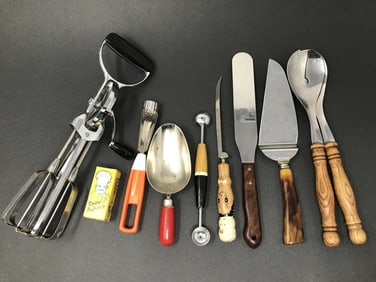 Vintage Assorted Kitchen Gadgets