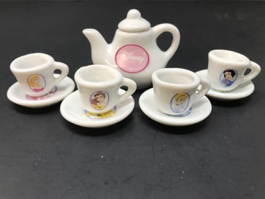 Miniature Disney China, Princess Tea Set
