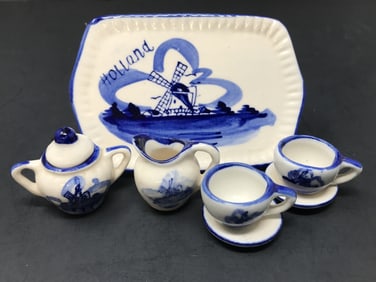 Delft Blue Miniature Tea Set