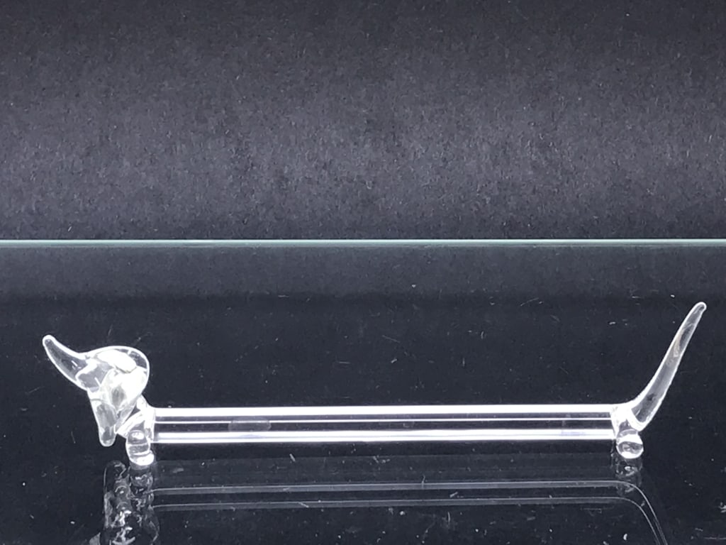 Glass Dachshund Dog: Glass Dachshund Dog. 5.5" long x 1.5"h. 0.6 oz.