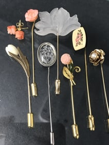7 Lapel Pins with Flowers