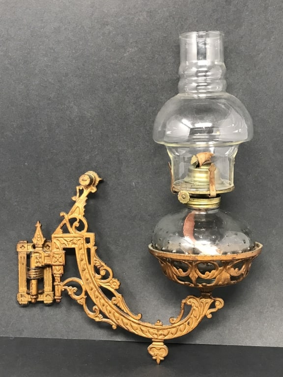 Swing Arm Oil Lamp, Antique: Antique Swing Arm Oil Lamp. Lamp is 11.5"h x 5"d. Swing Arm is 11"h x 13"w x 5.5"d 2lbs 14oz.