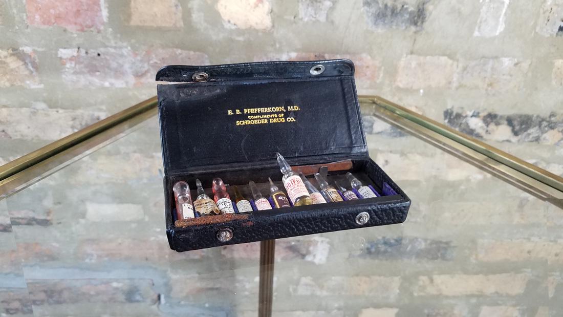 Antique Medical Vials in Case Poison Bottles (1 of 3)