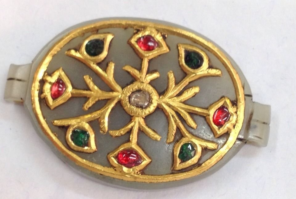 MUGHAL DYNASTY GOLD & GEM ENCRUSTED JADE ARMLET (1 of 6)
