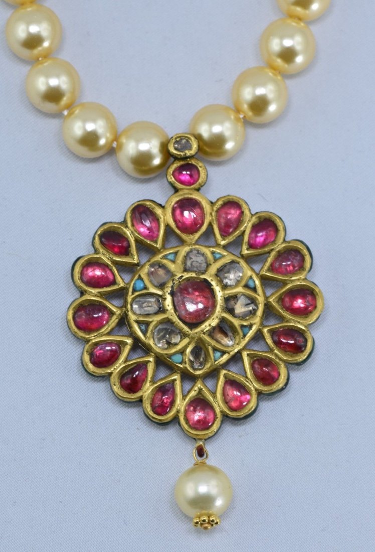 Mughal vintage India 22ct gold/ Precious stone Pendant (1 of 4)