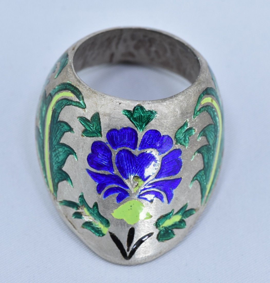 Vintage silver enamel decorative archer thumb ring (1 of 6)