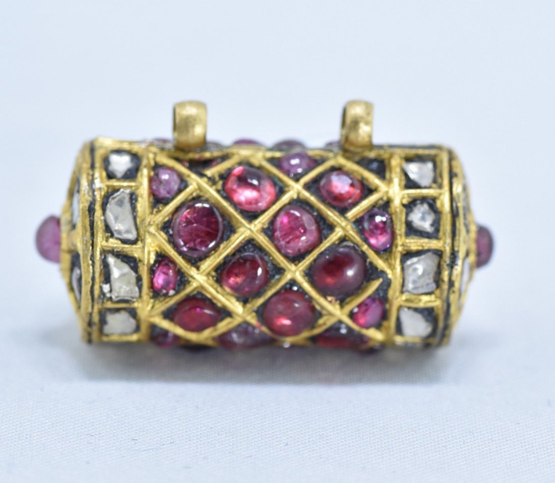 antique 22 kt Gold , Ruby , Un- cut Diamond taviz (1 of 4)