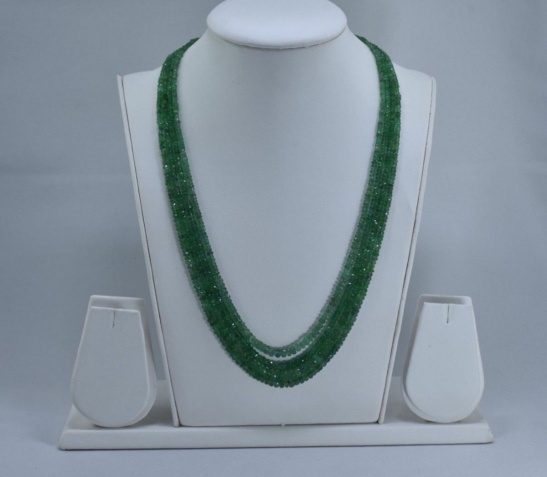 Natural emerald beads necklace (1 of 4)