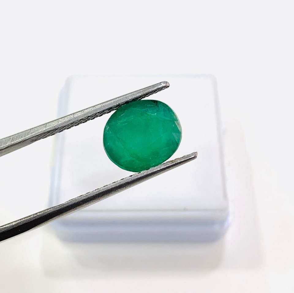 LOOSE NATURAL GREEN EMERALD  3.18 CTS (1 of 4)
