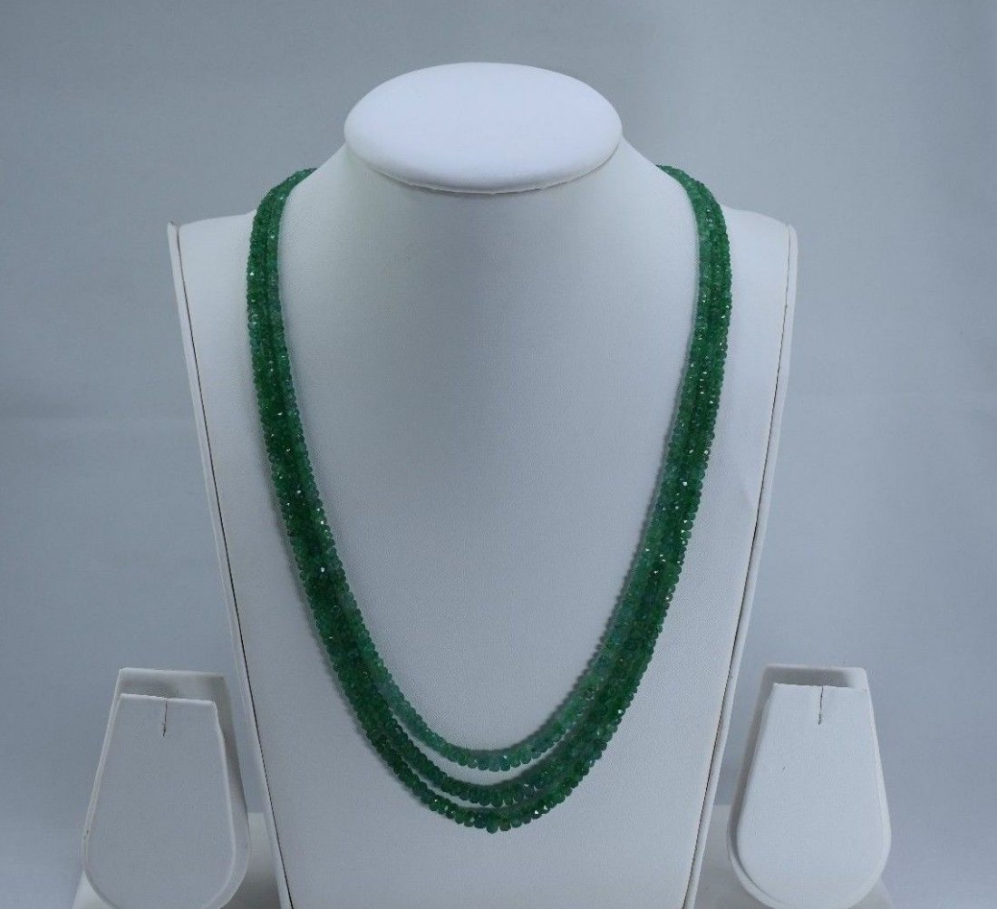 Natural emerald beads necklace (1 of 4)