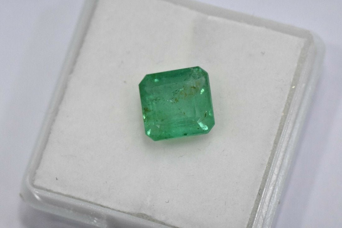 LOOSE STONE 2.98 CT NATURAL EMERALD (1 of 5)