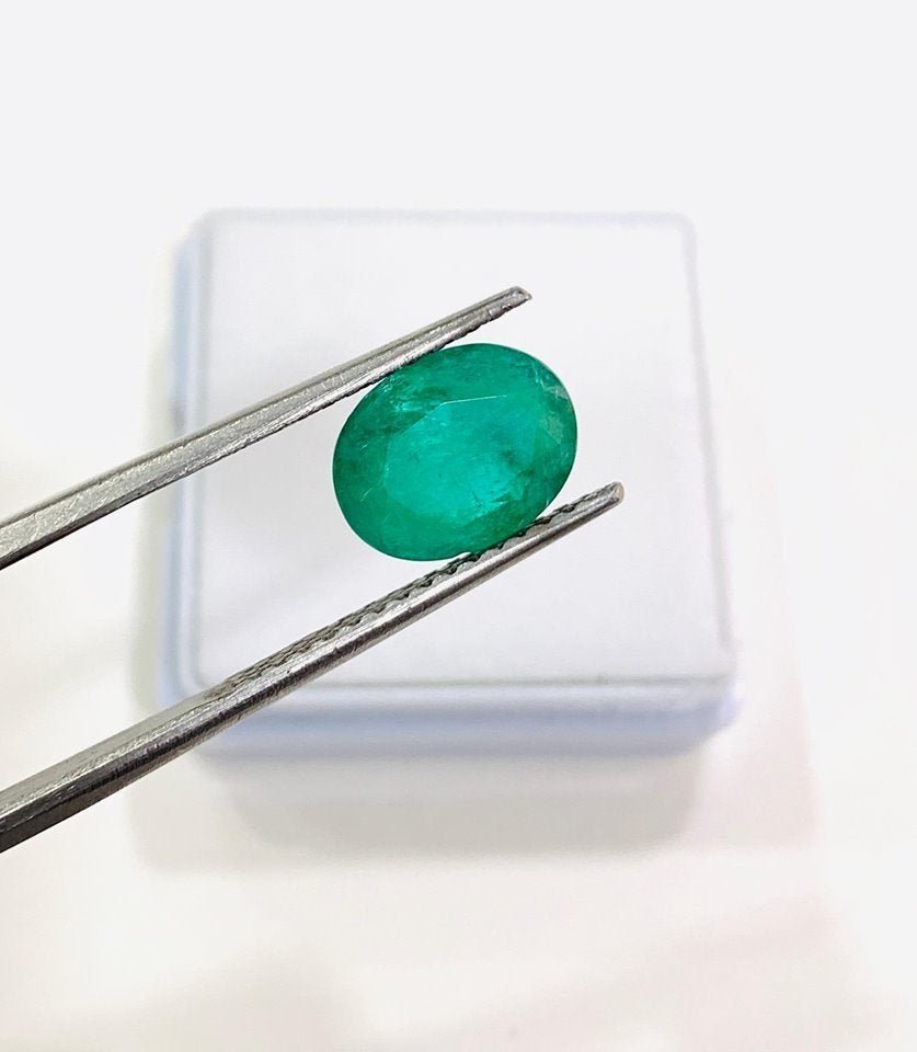 LOOSE NATURAL GREEN EMERALD 2.66 CTS (1 of 5)