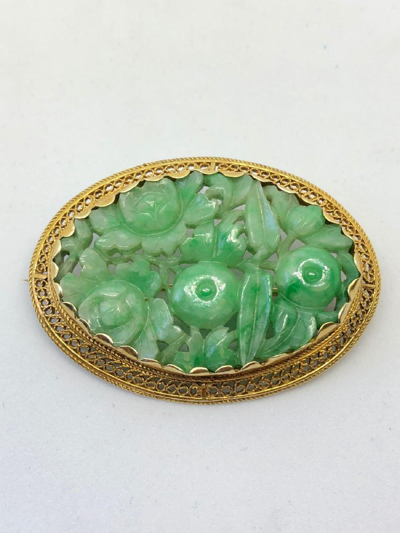 Lot of One Carved Jade Brooch in 14K Yellow Gold (1 of 2)