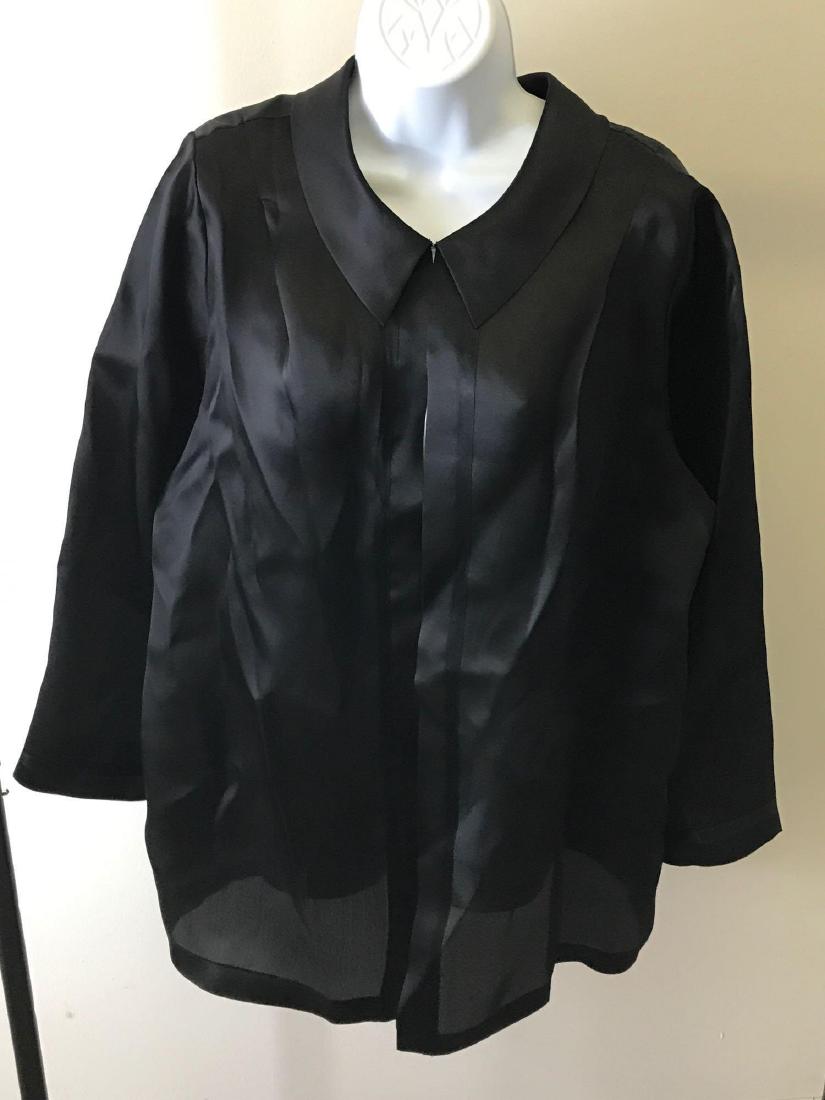 Carmen Marc Valvo Woman Silk Blouse (1 of 8)